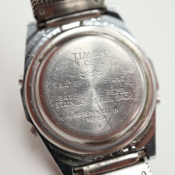 Vintage Timex Q Womens Digital Watch 26mm Stainless Steel Mesh with New Battery - Picture 15 of 15